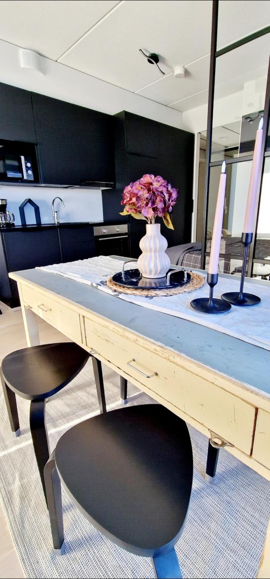 Modern Apartment Near Tampereen Messukeskus, With Own Private And Free Parking Exterior photo